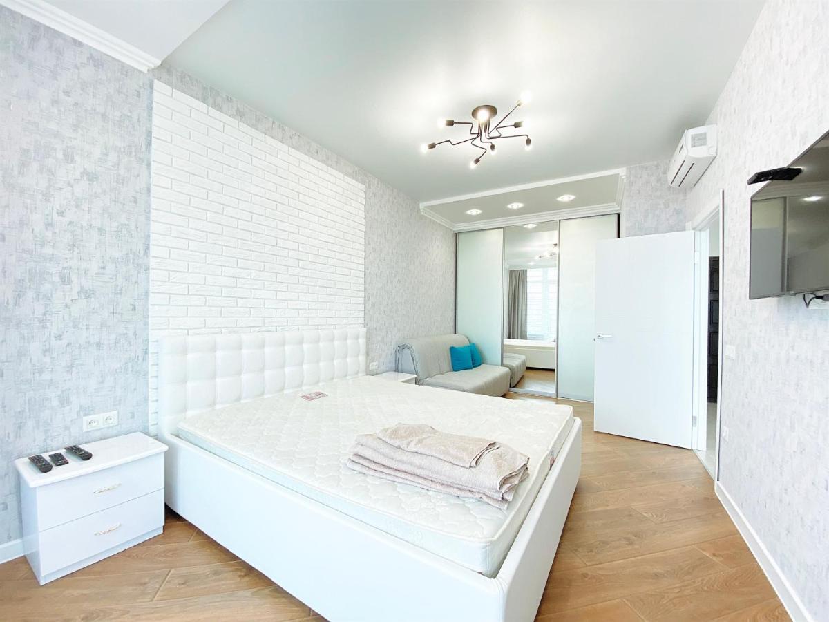 Skyview Apartments Odesa Exterior foto